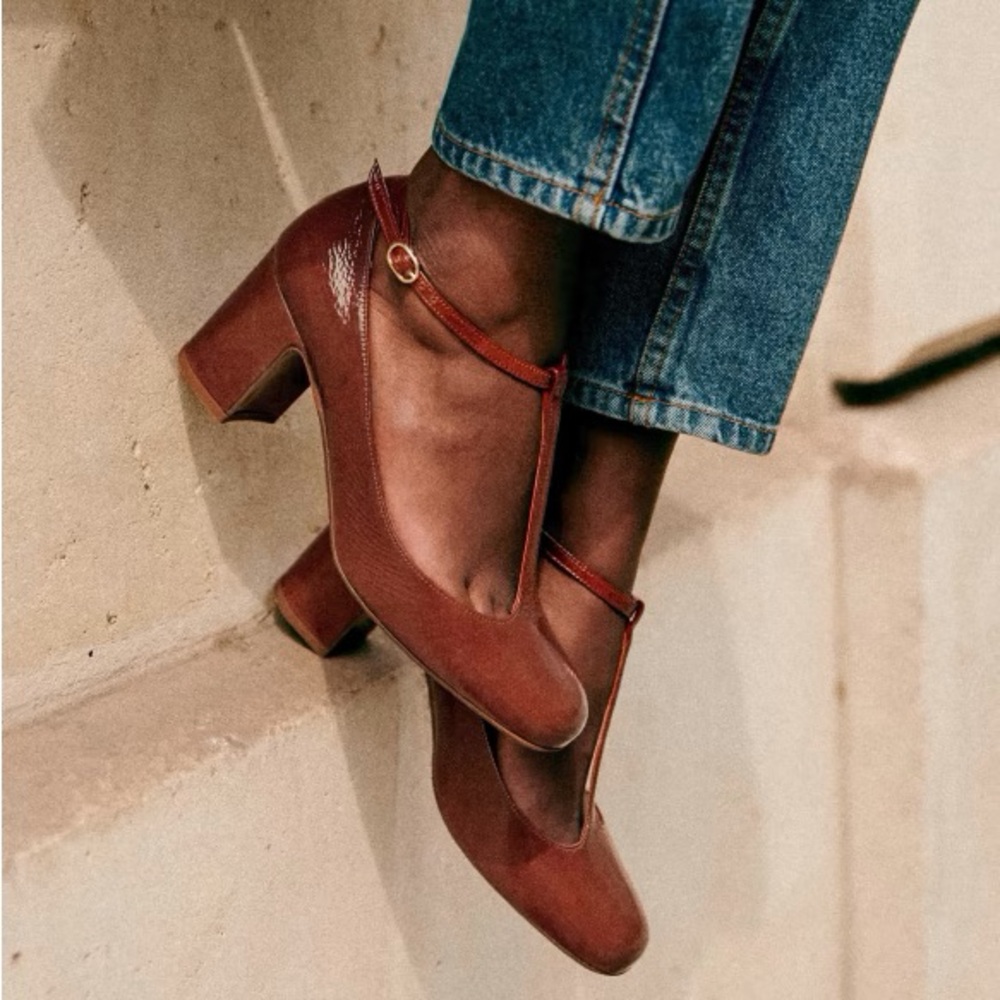 Sezane Marcie Mary Janes size 8 polished camel color.